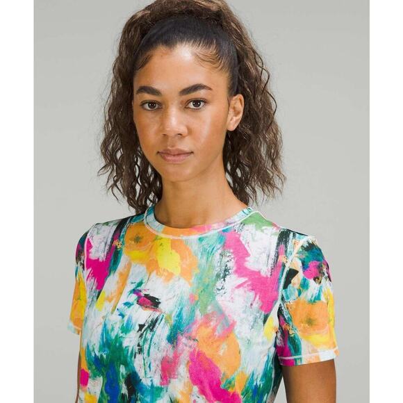 Lululemon High Neck Run and Train Tee in No Limits White Multi Sz 4 - Picture 4 of 8